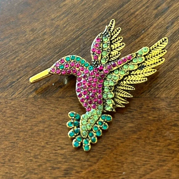 Colorful Hummingbird Brooch - Picture 1 of 3